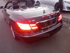 Mercedes-Benz E350 2012 Blue