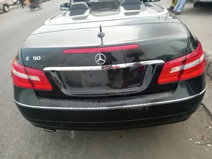 Mercedes-Benz E350 2012 Blue