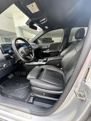Mercedes-Benz GLA-Class 2021 Silver