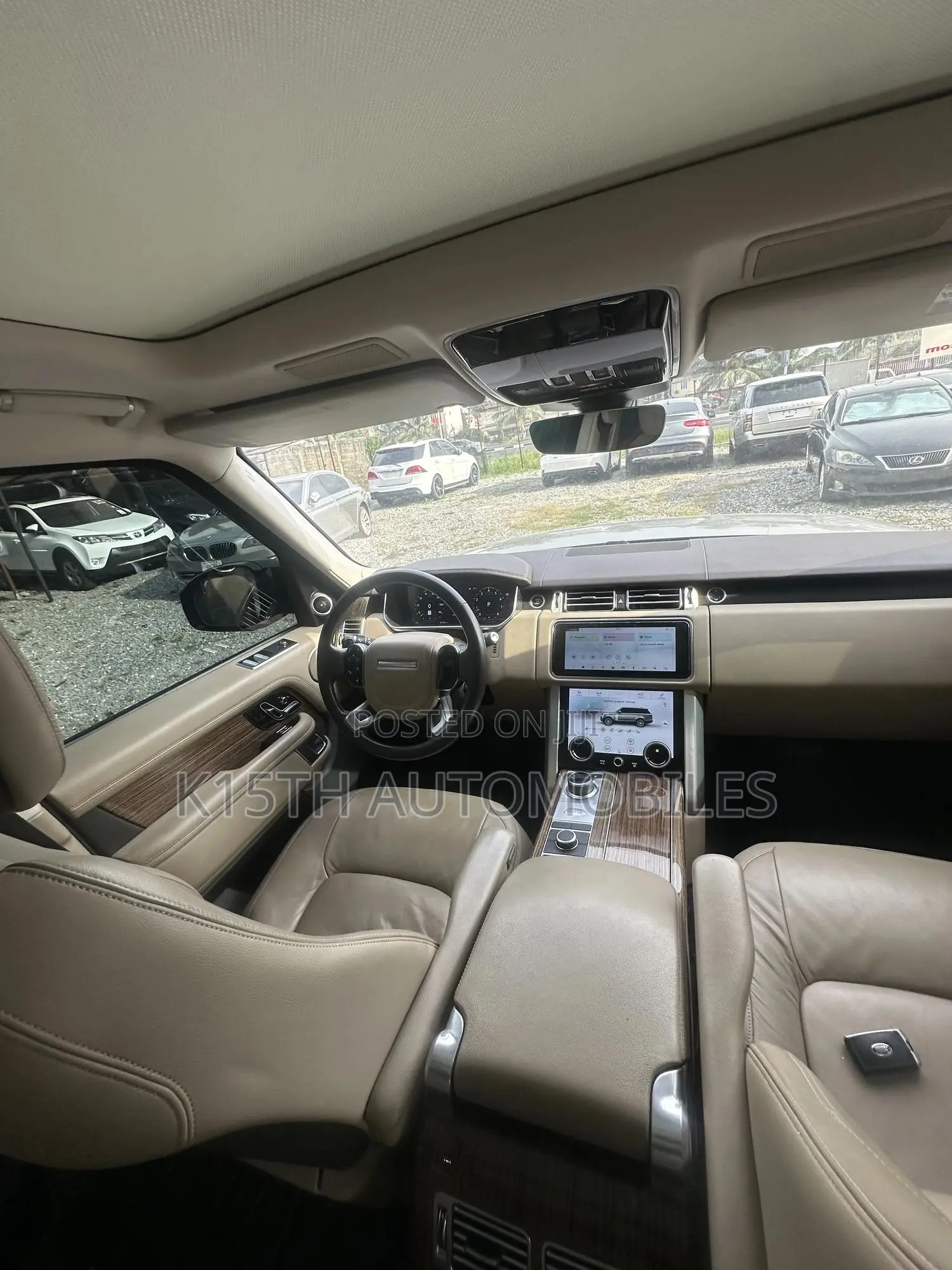 Land Rover Range Rover Vogue 2020 Gold