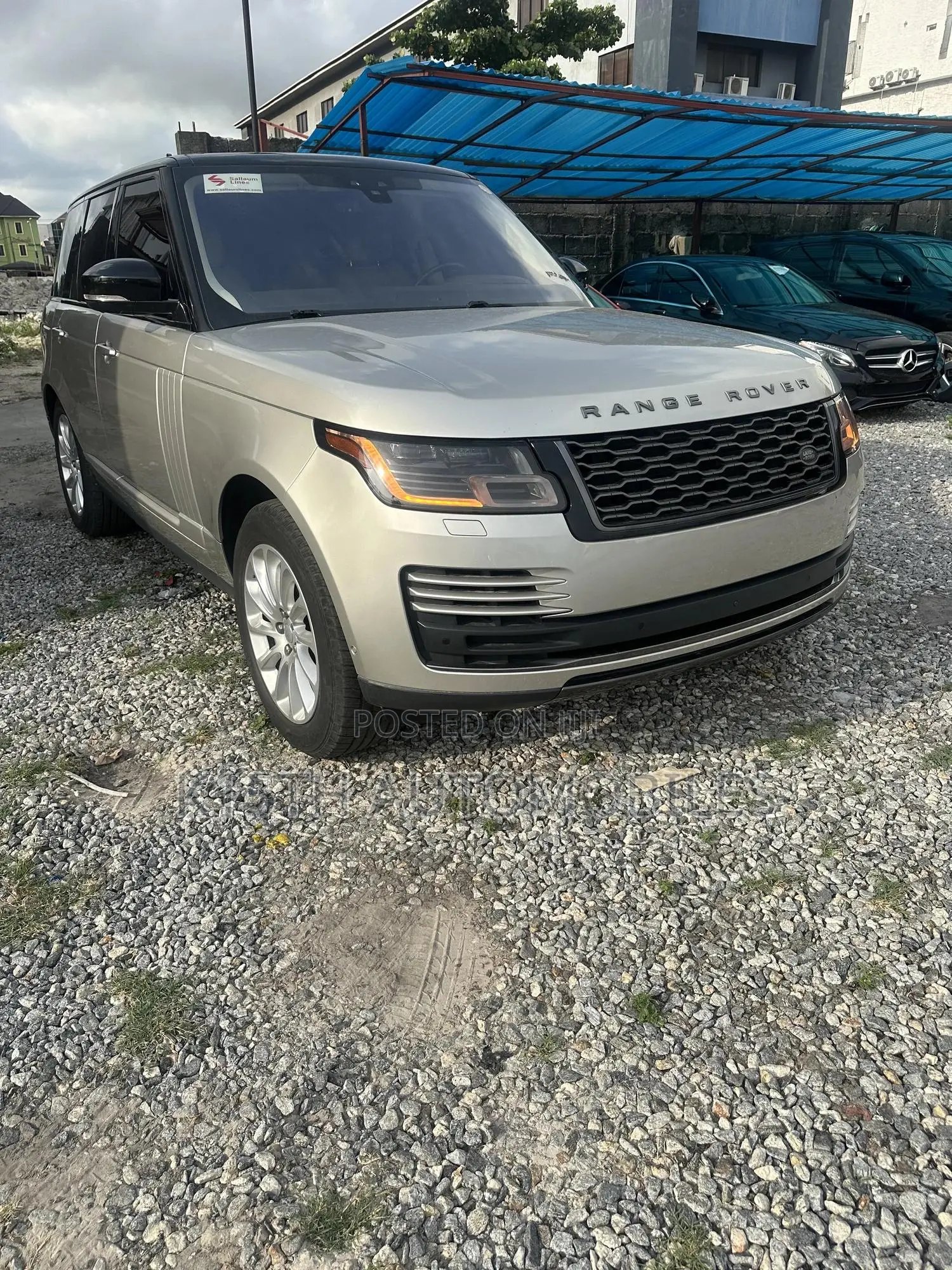Land Rover Range Rover Vogue 2020 Gold