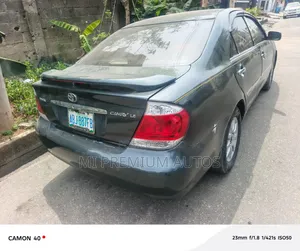 Toyota Camry 2.4 2008 Green