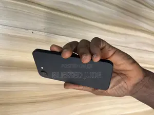 Apple iPhone 16e 128 GB Black