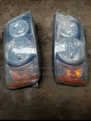 Highlander 2003 Headlight Clean