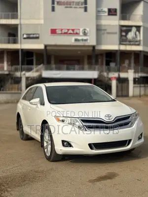 Toyota Venza LE AWD 2013 White
