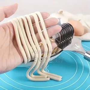1pc Stainless Steel Manual Rolling Cutter, Multi-Purpose Noodle and Sc