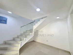 5bdrm Duplex in Banana for rent