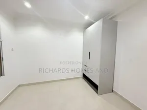 5bdrm Duplex in Banana for rent