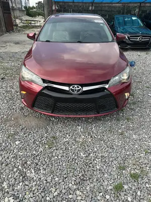Toyota Camry XSE 4dr Sedan (2.5L 4cyl 6A) 2017 Red