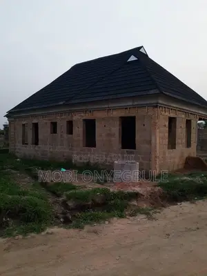 3bdrm Bungalow in Alawo Estate, Oluyole for sale