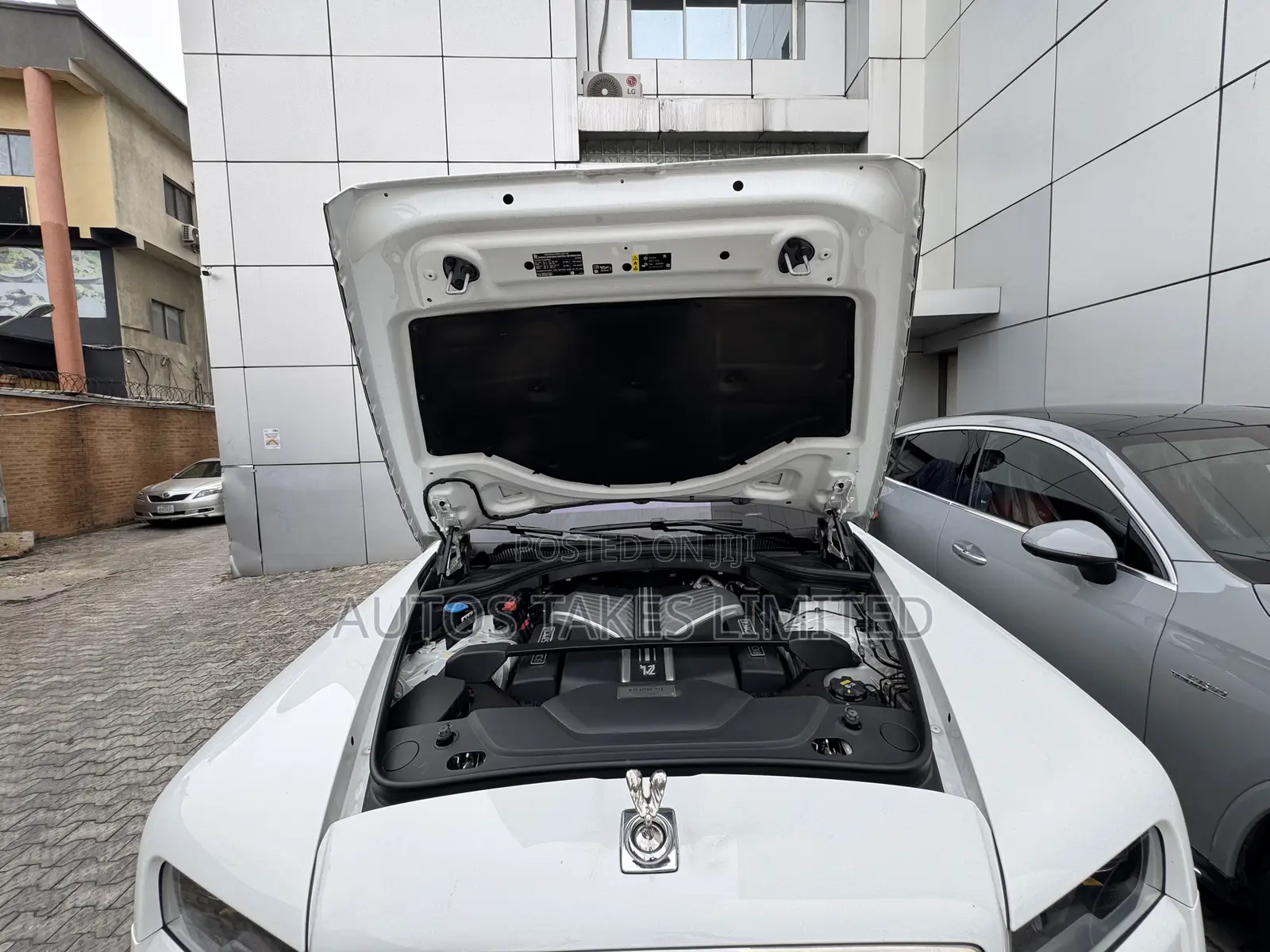 Rolls-Royce Cullinan Base 2022 White