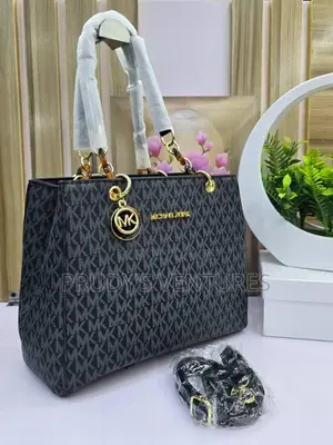 Michael Kors Quality Leather Hand Bag