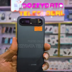 Tecno Spark Slim 256 GB Black