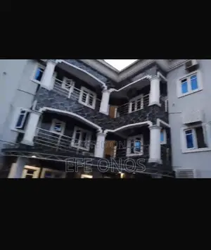 30 Rooms Functioning Hotel