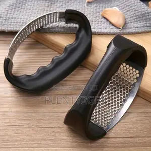 Stainless Steel Manual Garlic Press With Ergonomic Black Handle - Mult