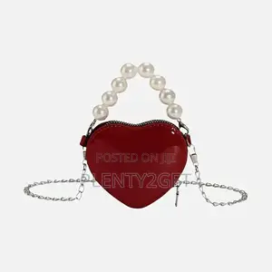 Heart-Shaped Chain Bag With Handle, Versatile and Practical