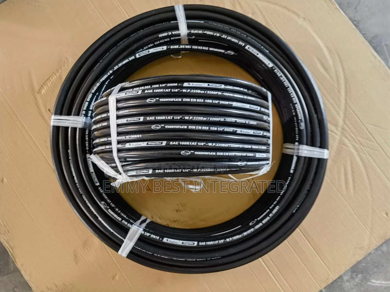 High-Pressure Hydraulic Hoses