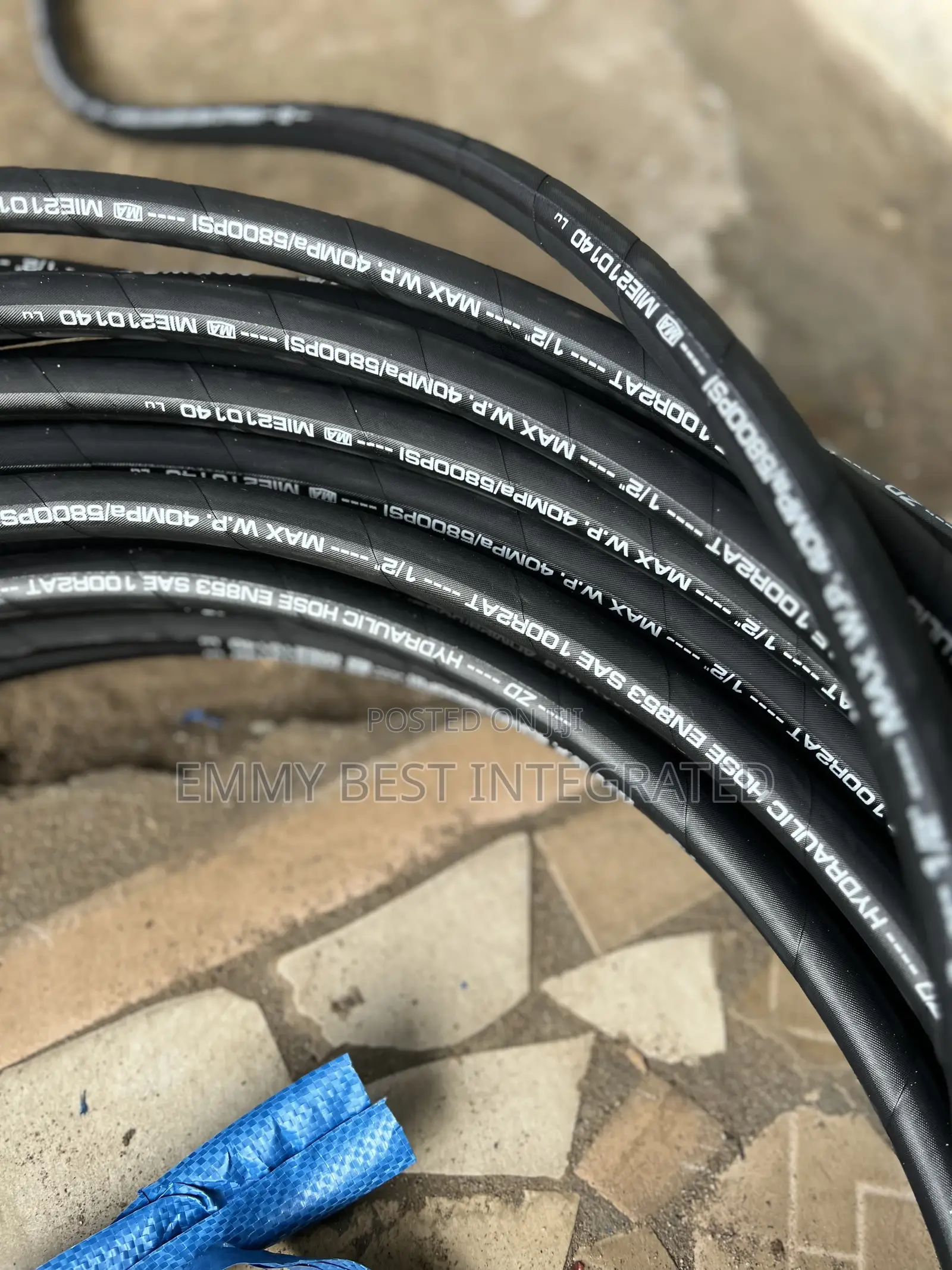 High-Pressure Hydraulic Hoses