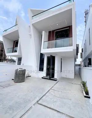 4bdrm Duplex in Lekki for sale