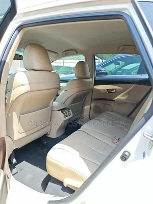 Toyota Venza AWD 2010 White