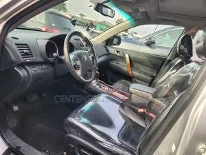 Toyota Highlander Limited 3.5l 4WD 2013 Silver