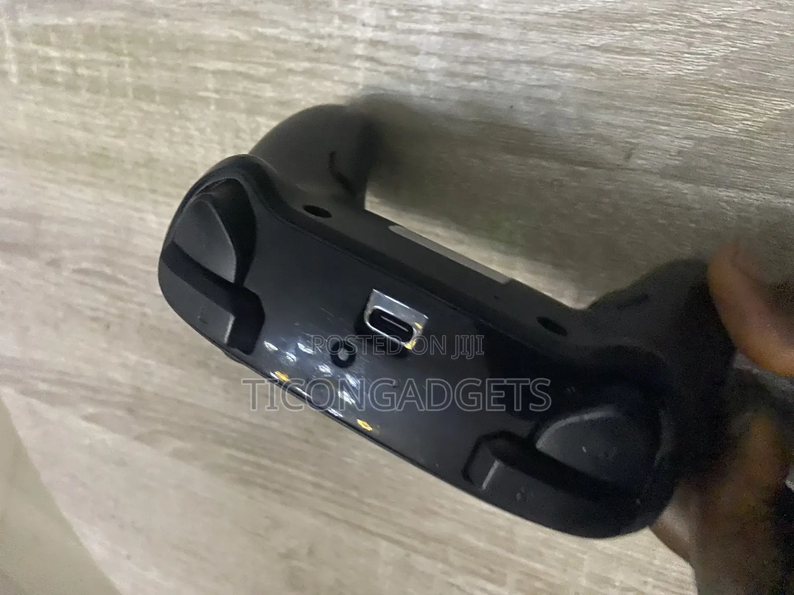 Power a Enhenced Wireless Controller for Nintendo Switch