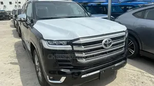New Toyota Land Cruiser 2025 Black