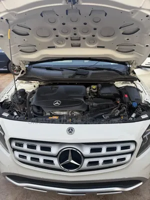 Mercedes-Benz GLA 250 2016 White