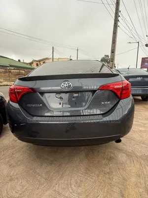 Toyota Corolla XSE 4dr Sedan (1.8L 4cyl CVT) 2017 Gray