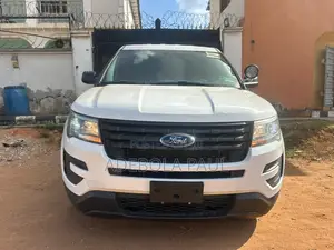 Ford Explorer 2018 White