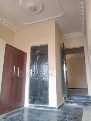 3bdrm Apartment in Zionist Estate, Akala Express for rent