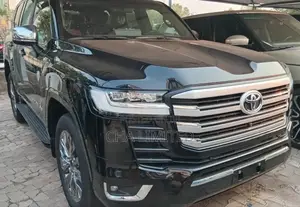 New Toyota Land Cruiser LC300 2025 Black