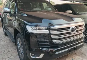 New Toyota Land Cruiser LC300 2025 Black