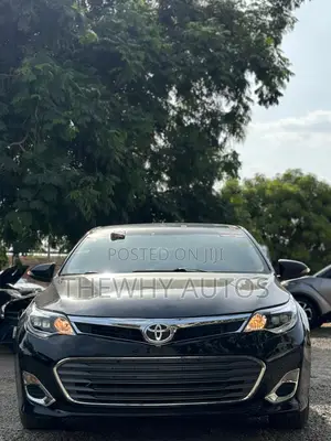 Toyota Avalon XLE Sedar FWD (3.5L 6cyl 6A) 2013 Black