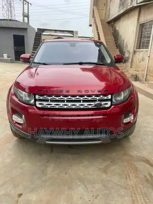Land Rover Range Rover Evoque Pure AWD 5-Door 2013 Red