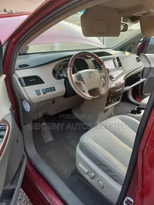 Toyota Sienna XLE 8 Passenger 2011 Red