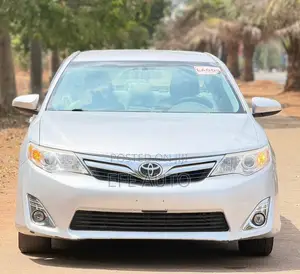 Toyota Camry 2014 Silver