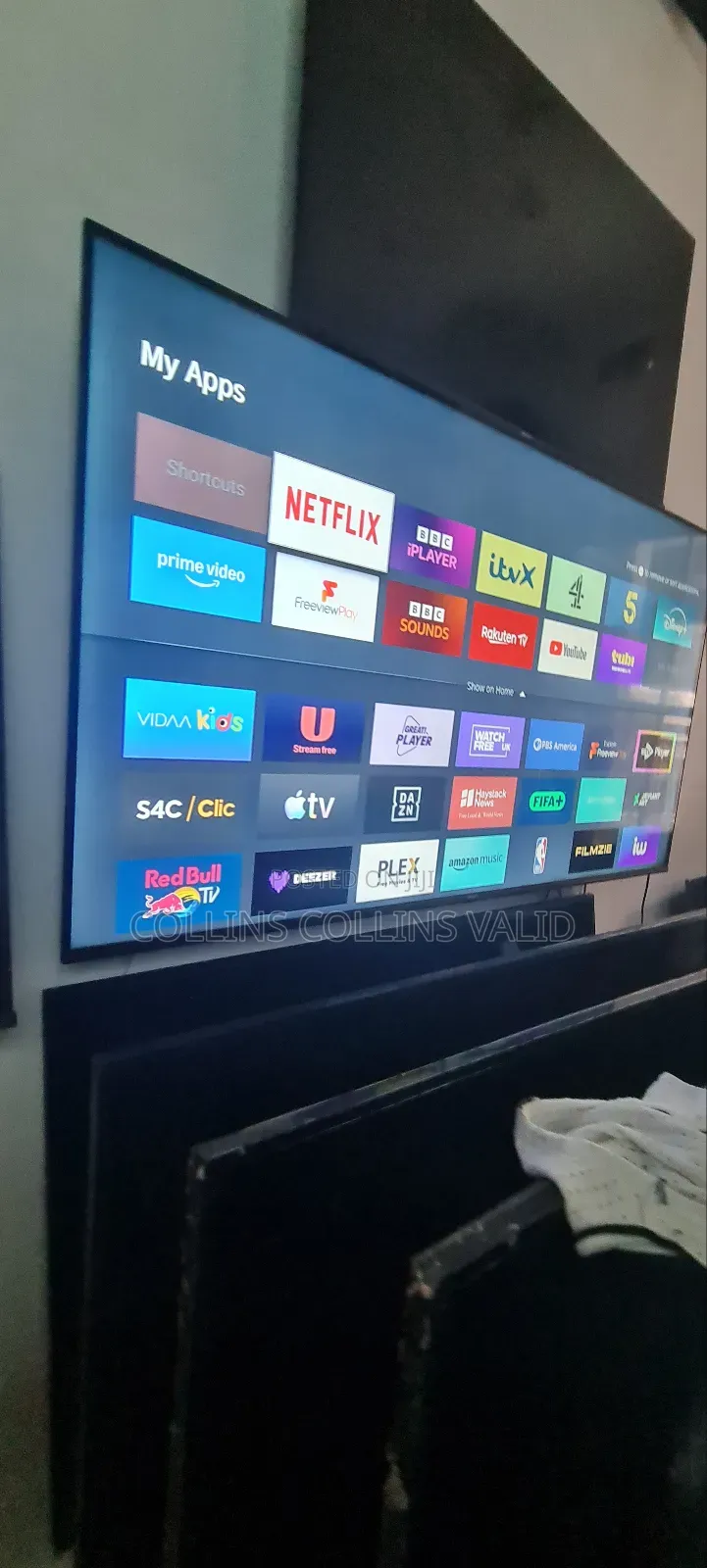 65 Inches Hisenseframelessavailable