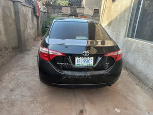 Toyota Corolla L 4dr Sedan (1.8L 4cyl 4A) 2015 Black