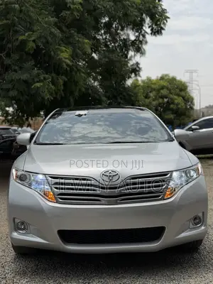 Toyota Venza Limited 2010 Silver