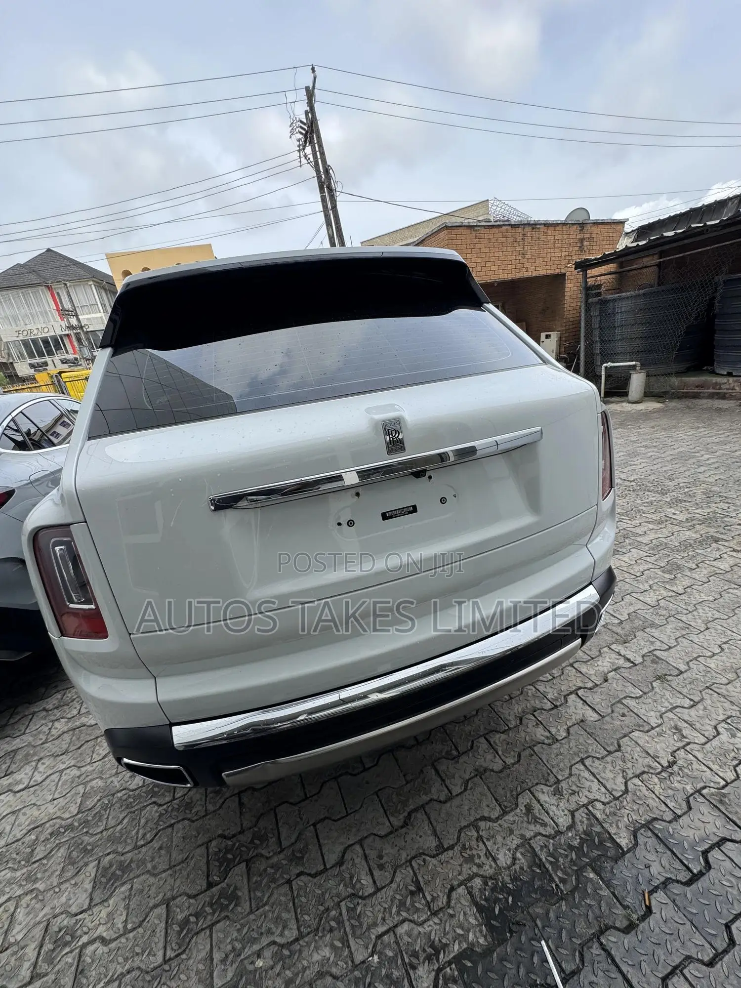 Rolls-Royce Cullinan Base 2022 White