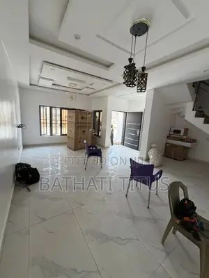 4bdrm Duplex in Life Camp for sale