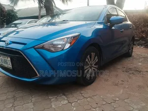 Toyota Yaris LE Sedan 4dr 2019 Blue