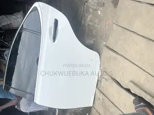 Back Door Es350 2015