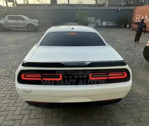 Dodge Challenger 2015 White