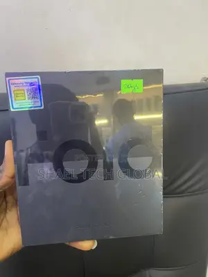 New Samsung Galaxy Z Fold4 256 GB
