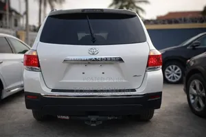 Toyota Highlander 2011 White