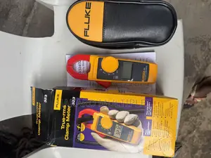 Fluke True-RMS Clamp Meter 323
