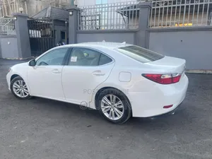 Lexus ES 2014 White