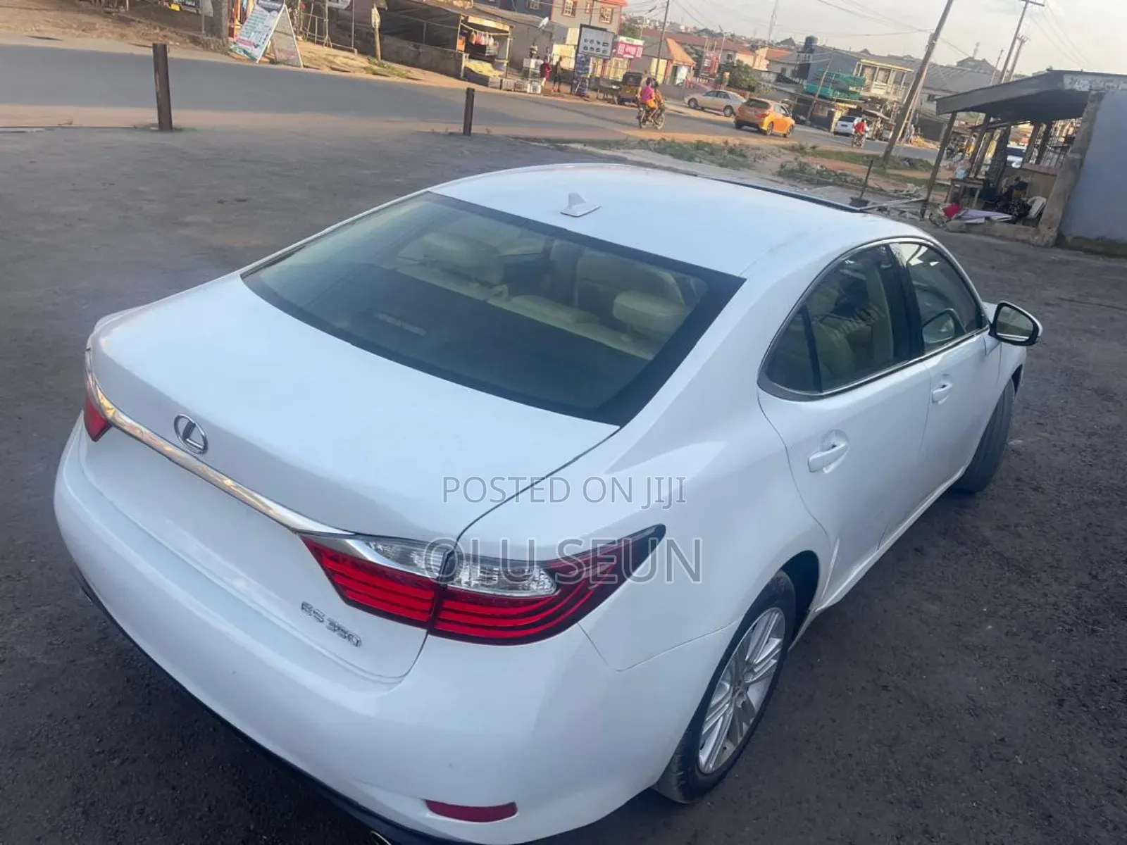 Lexus ES 2014 White